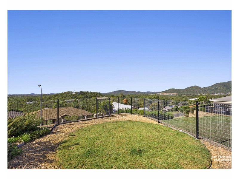 5 Connemara Drive, Kawana QLD 4701