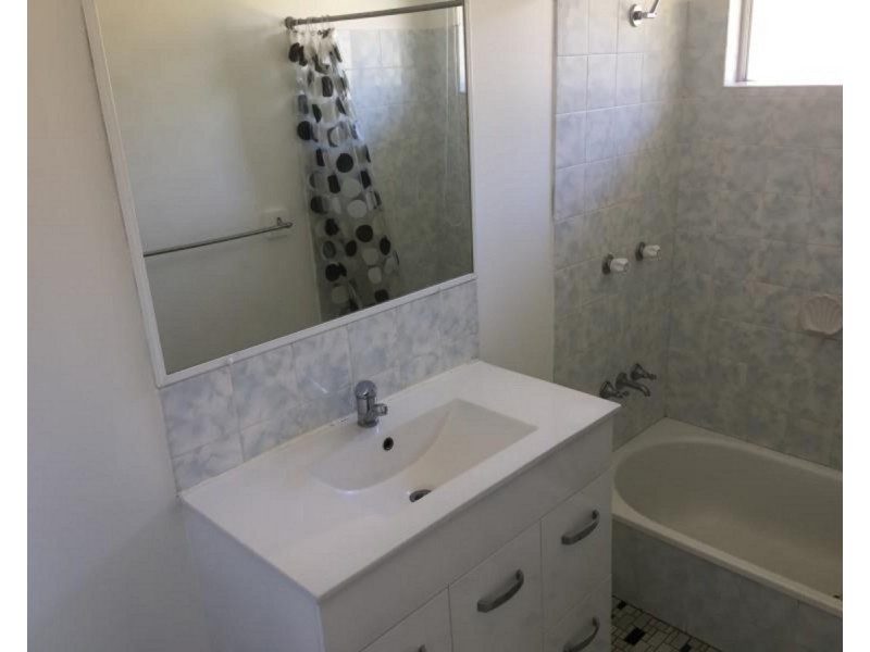 4/48 Denning Street, Park Avenue QLD 4701