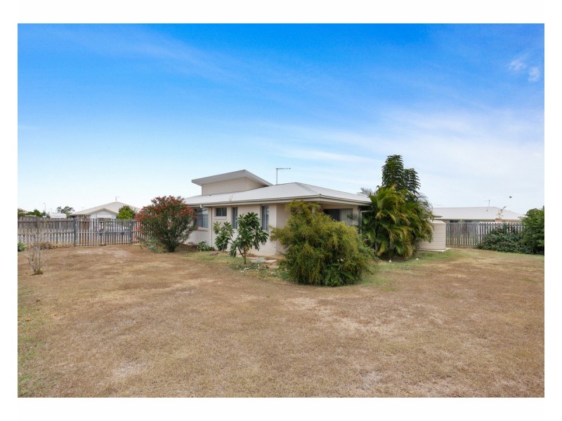 1 Clint Close, Gracemere QLD 4702