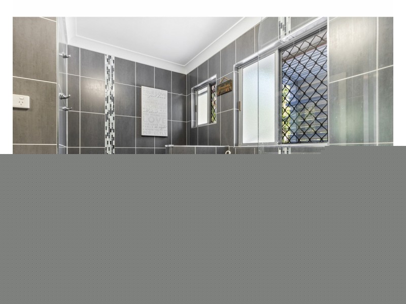 4 Cant Street, Kawana QLD 4701