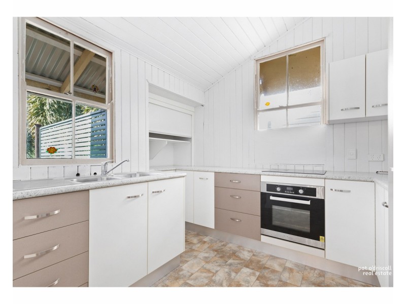 37 Davis Street, Allenstown QLD 4700