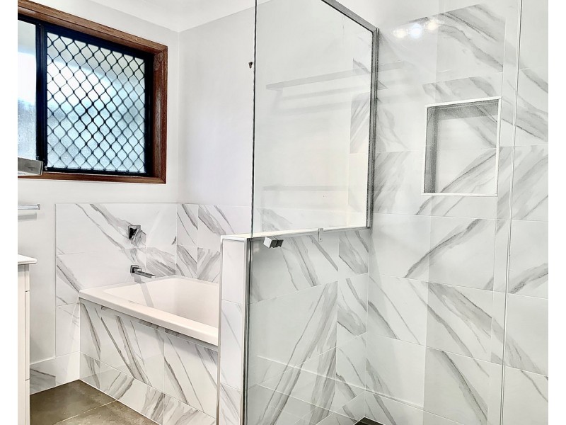 19 Pennycuick Street, The Range QLD 4700