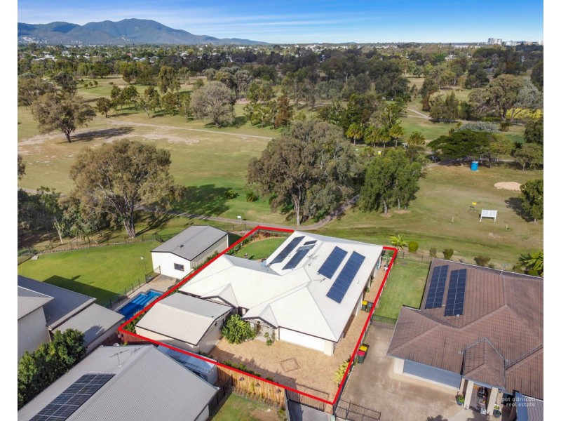 6 Sandys Place, Kawana QLD 4701