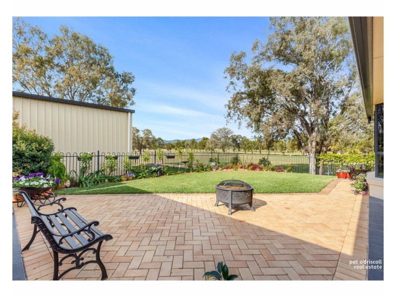 6 Sandys Place, Kawana QLD 4701