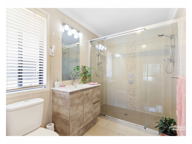 6 Sandys Place, Kawana QLD 4701