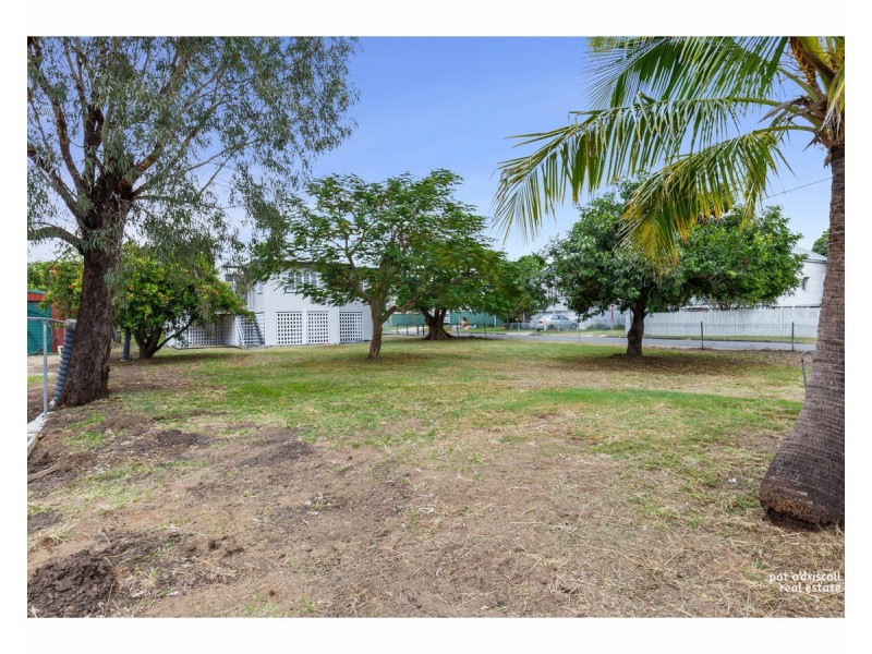 10 Edward Street, Berserker QLD 4701