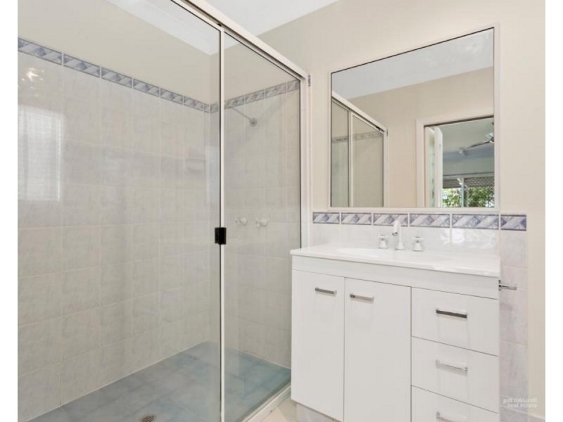 7 Stenlake Avenue, Kawana QLD 4701