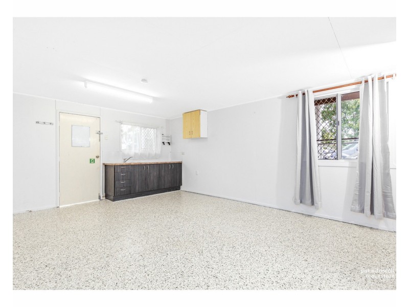 84 Nerimbera School Road, Nerimbera QLD 4701