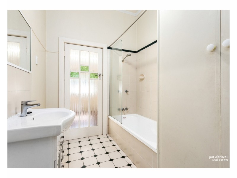 18 Hunter Street, West Rockhampton QLD 4700