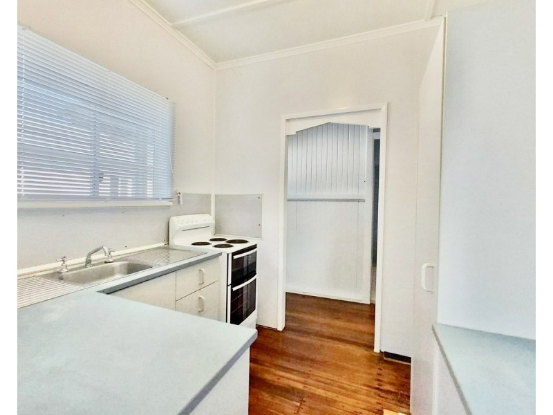 110 Clifton Street, Berserker QLD 4701