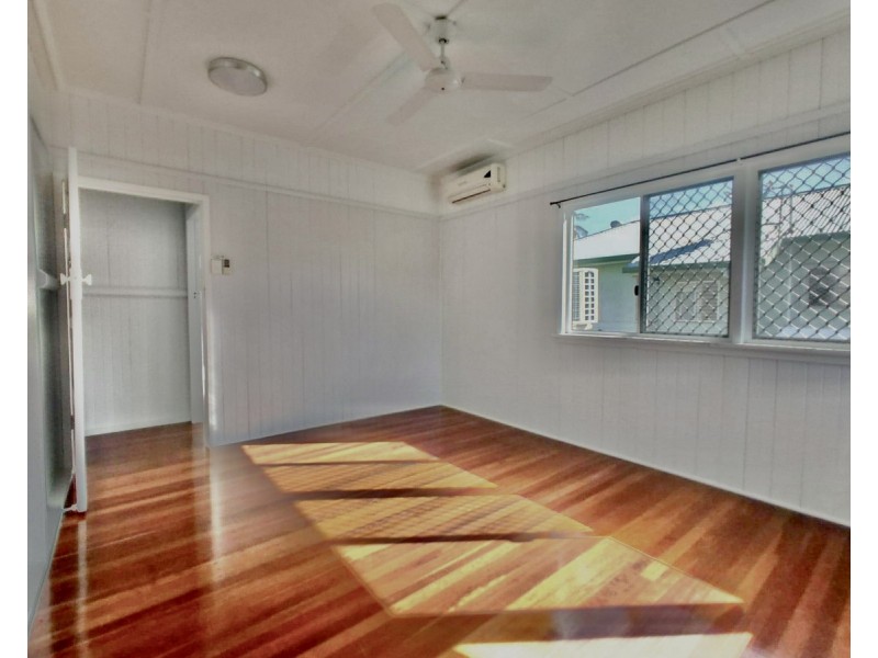 110 Clifton Street, Berserker QLD 4701