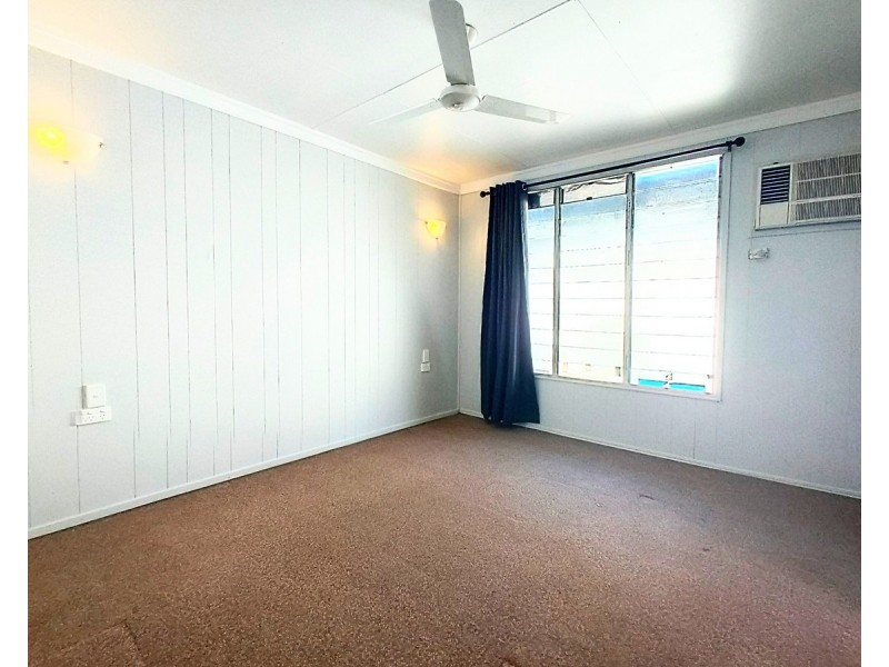 6 Short Street, Allenstown QLD 4700