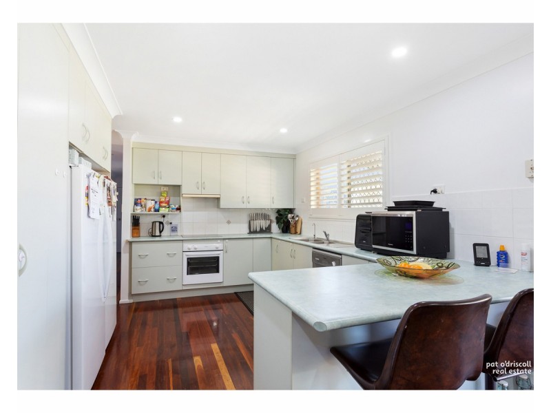 5 Bates Street, Park Avenue QLD 4701