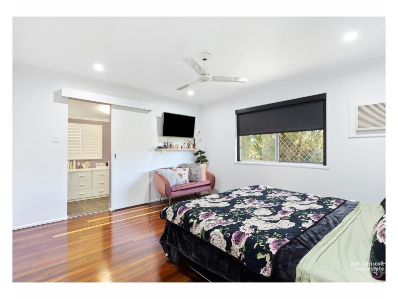 5 Bates Street, Park Avenue QLD 4701