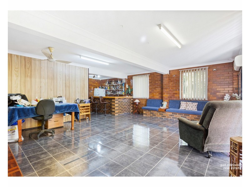 5 Bates Street, Park Avenue QLD 4701