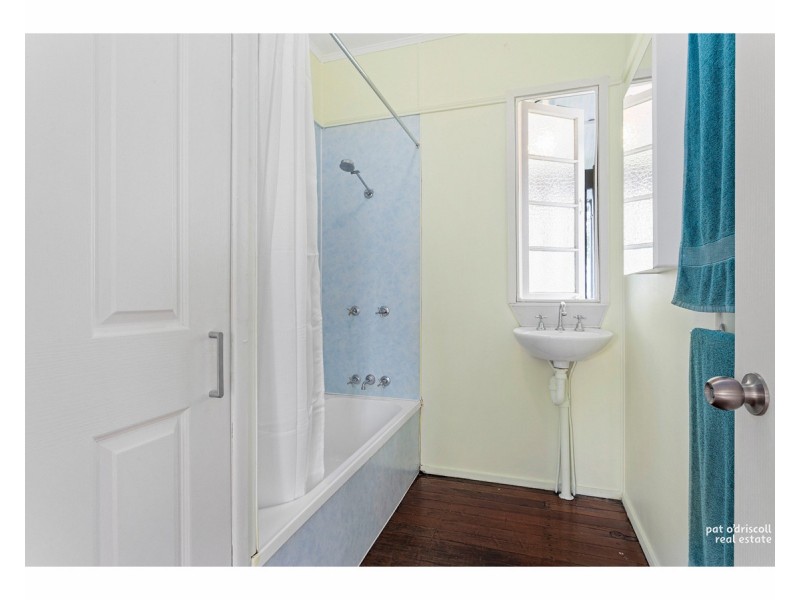 100 Pennycuick Street, West Rockhampton QLD 4700