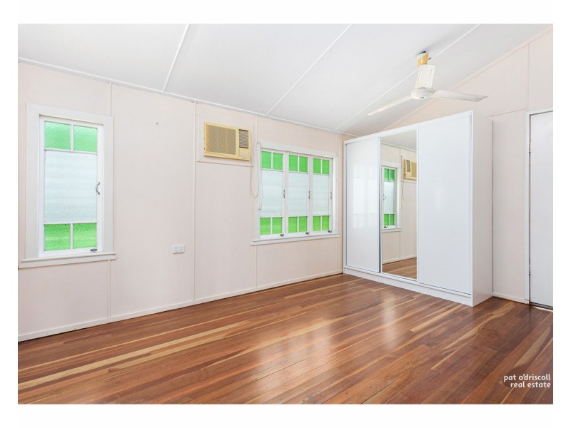 25 Bank Street, Park Avenue QLD 4701