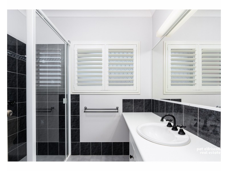 16 Agnes Street, The Range QLD 4700