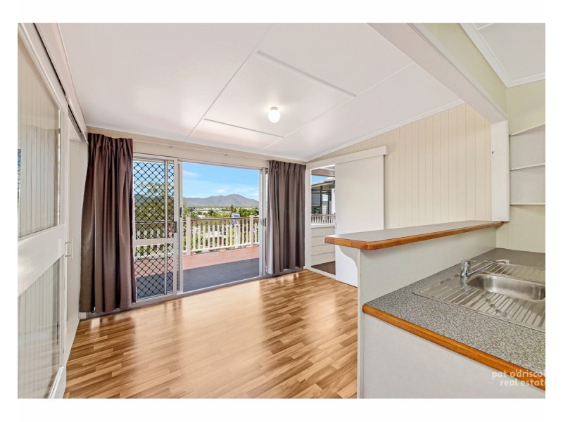 14 Athelstane Street, The Range QLD 4700