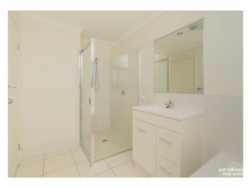 27 Florida Crescent, Parkhurst QLD 4702