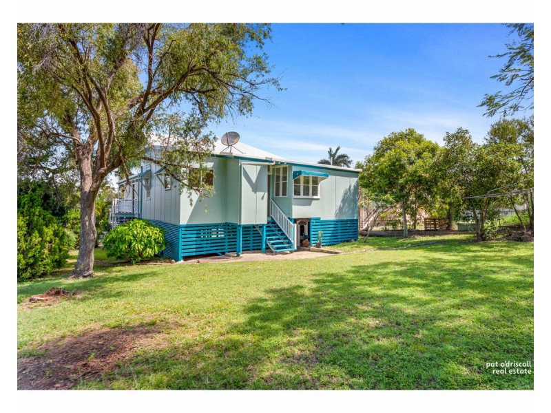 16 Cousins Street, The Range QLD 4700