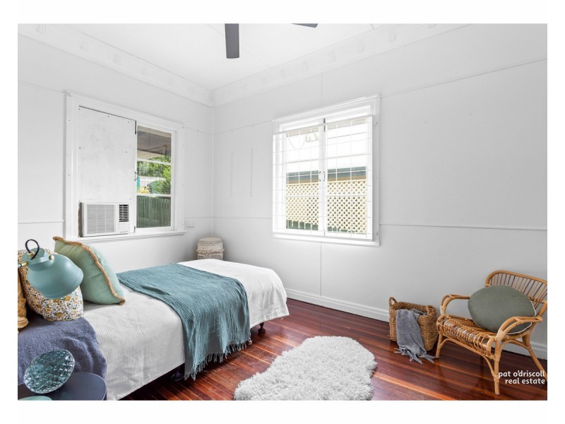 38 Cousins Street, The Range QLD 4700