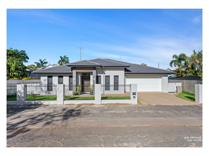 35 Murray Lane, The Range QLD 4700
