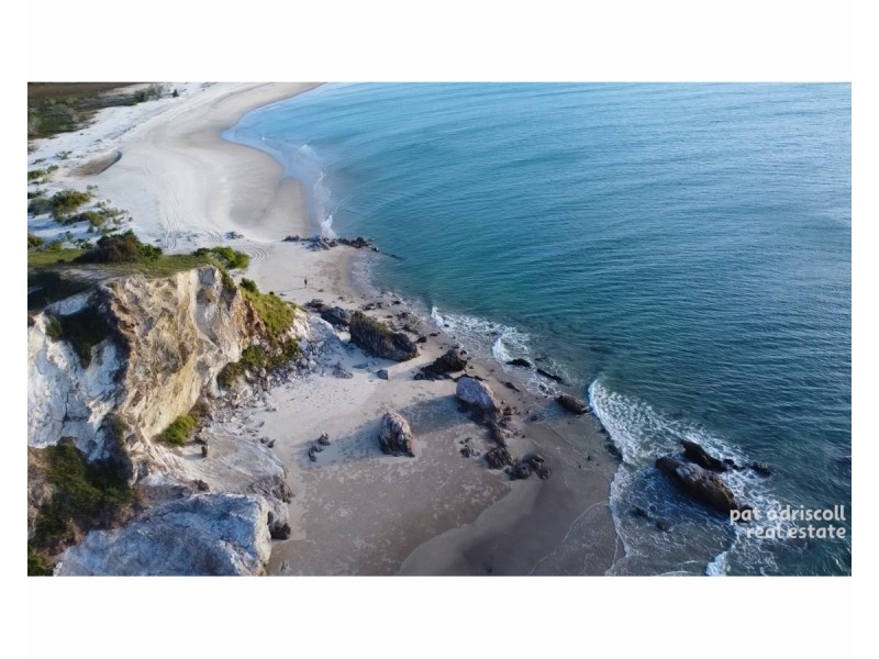 49 Station Point Beach, Curtis Island QLD 4680