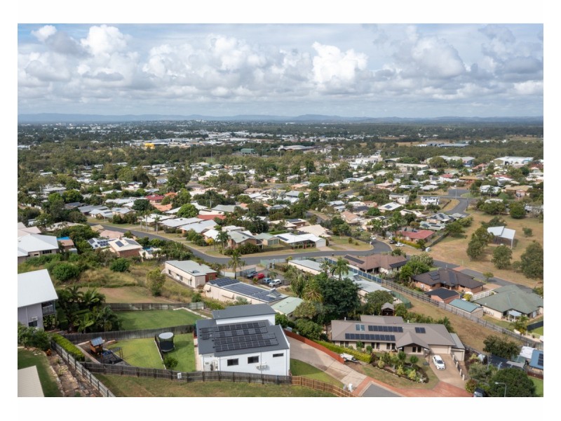 7 Foale Court, Kawana QLD 4701