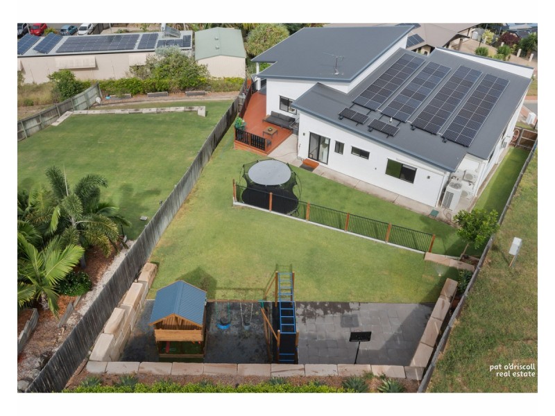 7 Foale Court, Kawana QLD 4701