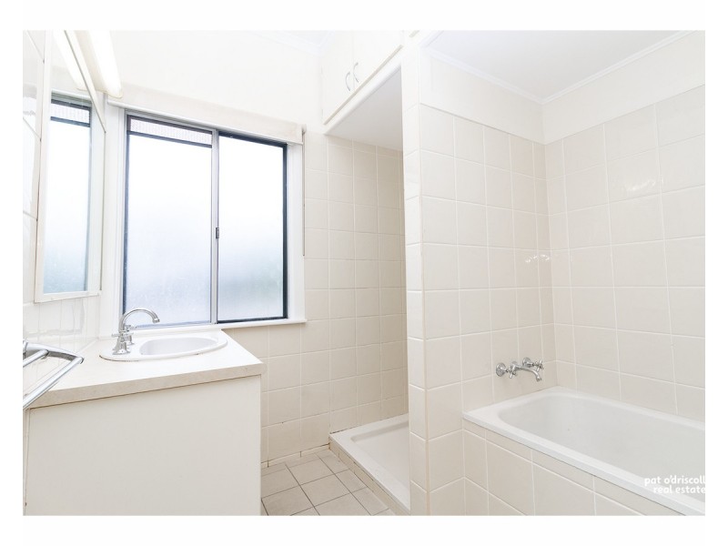 5 Dobbs Street, The Range QLD 4700