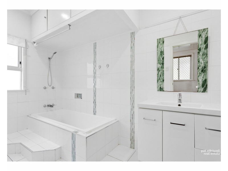 45 Cambridge Street, The Range QLD 4700