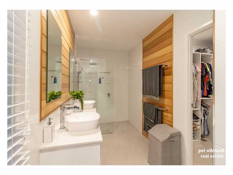 15 Riverside Drive, Parkhurst QLD 4702