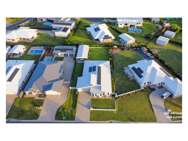 15 Riverside Drive, Parkhurst QLD 4702