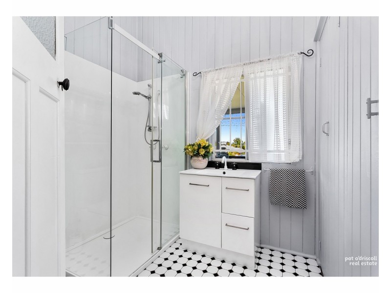19 Henry Street, The Range QLD 4700