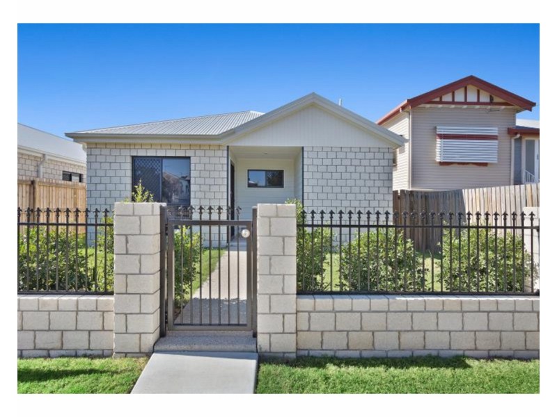 2/87 West Street, Allenstown QLD 4700