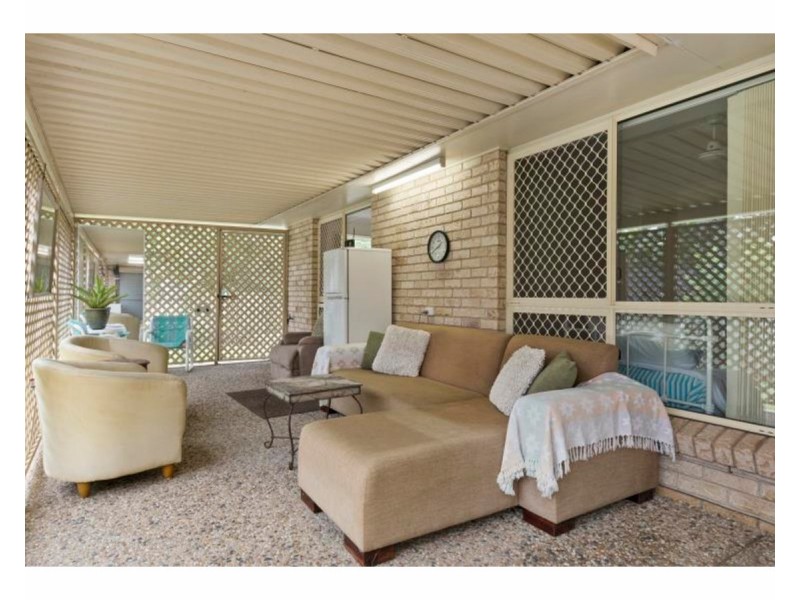 77 Leamington Street, Berserker QLD 4701