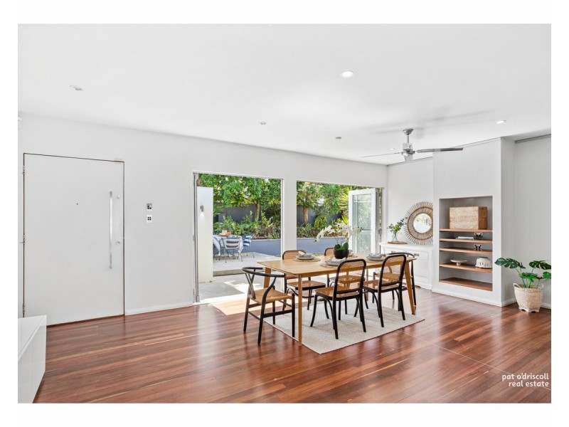 77 Brecknell Street, The Range QLD 4700