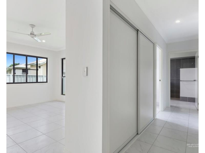 125a Main Street, Park Avenue QLD 4701