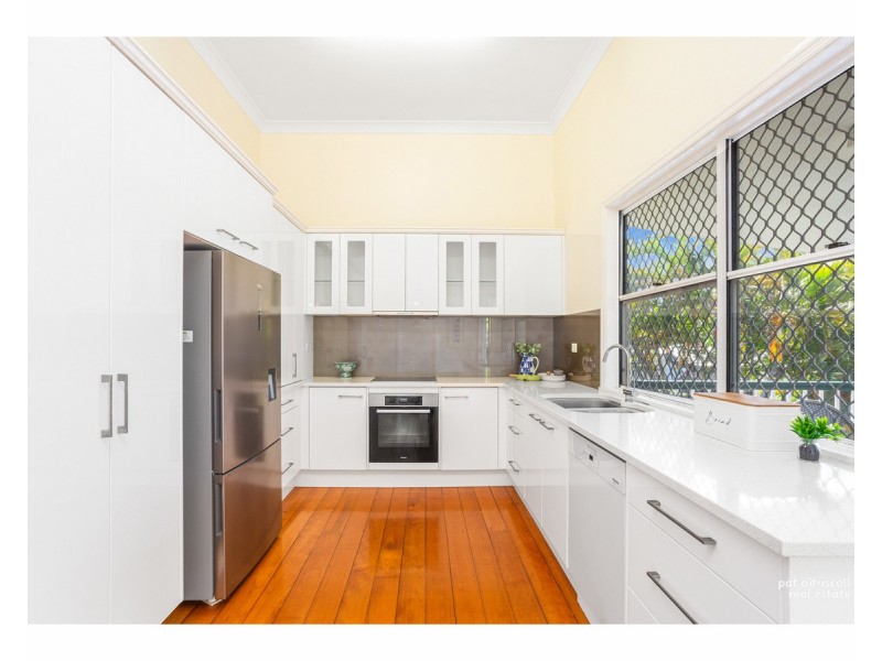 21 Cousins Street, The Range QLD 4700