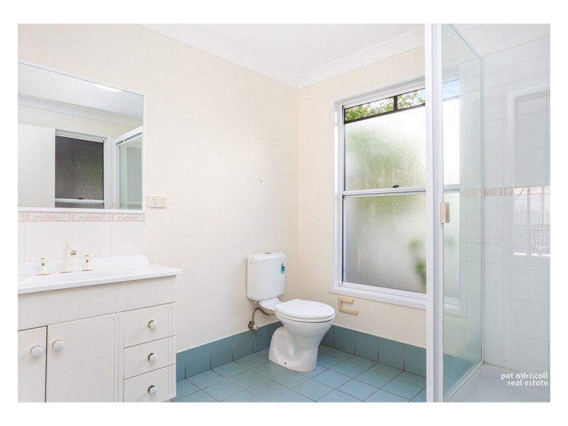 21 Cousins Street, The Range QLD 4700