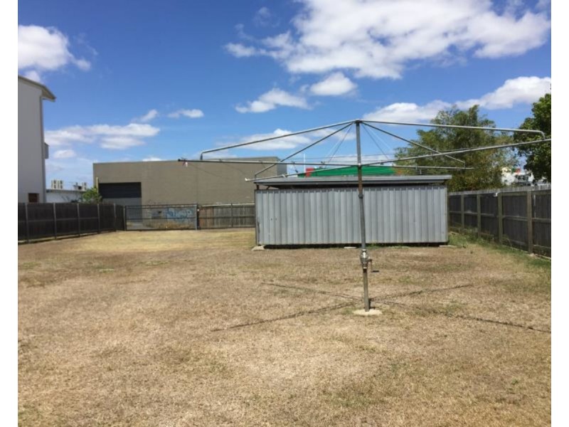 1/214 Campbell Street, Rockhampton City QLD 4700
