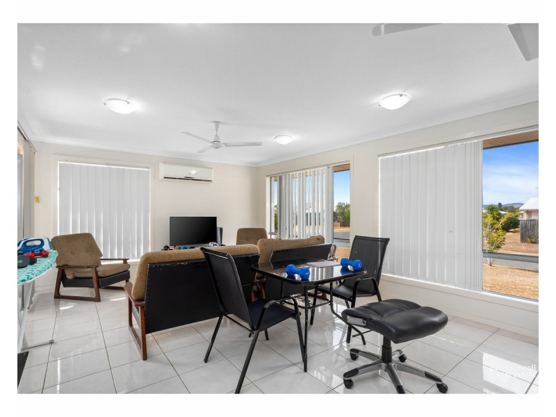 2 Clint Close, Gracemere QLD 4702