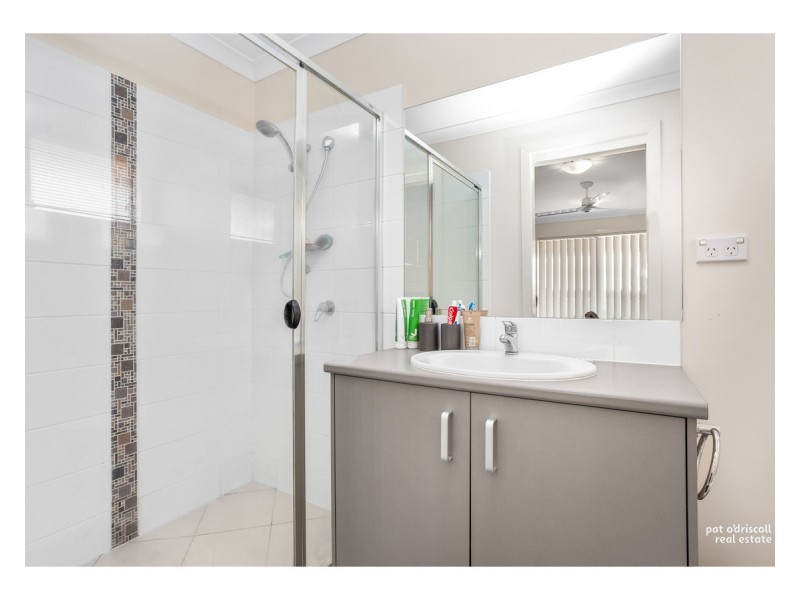 2 Clint Close, Gracemere QLD 4702