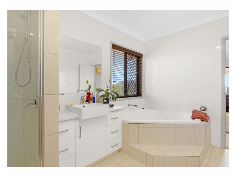 58 Sneddon Road, Limestone Creek QLD 4701