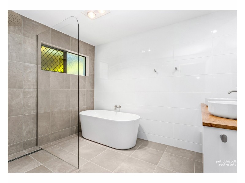 362 Lawrence Avenue, Frenchville QLD 4701