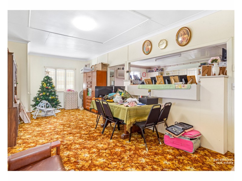 12-14 Davidson Street, Park Avenue QLD 4701