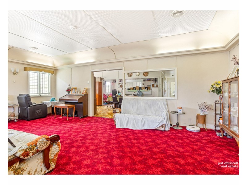 12-14 Davidson Street, Park Avenue QLD 4701