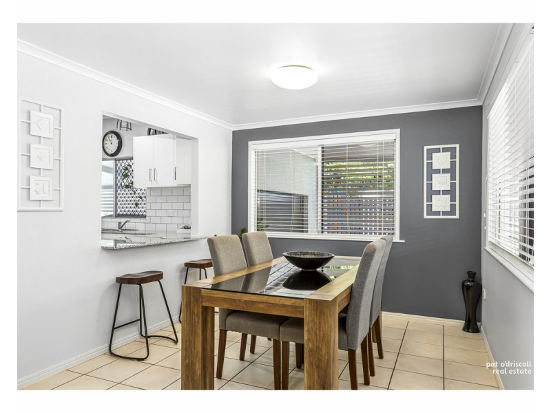 8 Beaconsfield Terrace, The Range QLD 4700