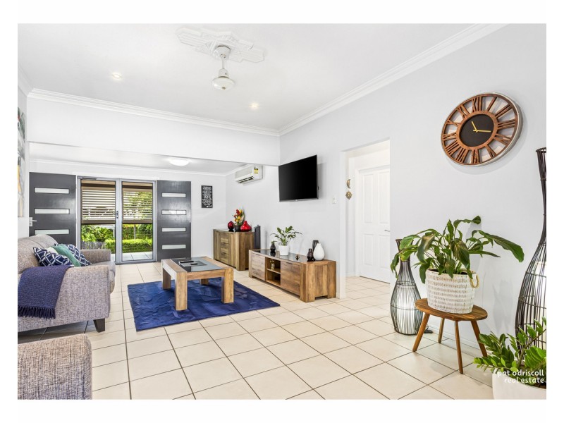 8 Beaconsfield Terrace, The Range QLD 4700
